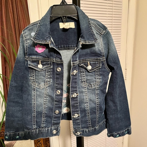 PEEK PRE-LOVED LITTLE GIRL FLORAL & BUTTERFLY EMBROIDERED DENIM JACKET - Picture 1 of 11
